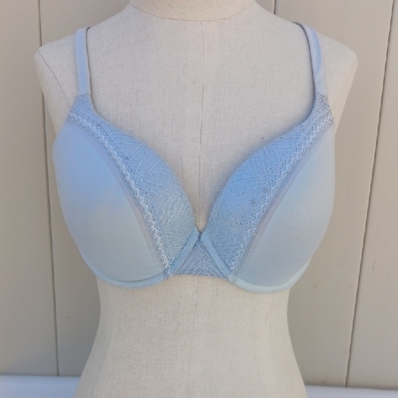 VICTORIA'S SECRET Light Blue Lace Trim Bra - Picture 1 of 7